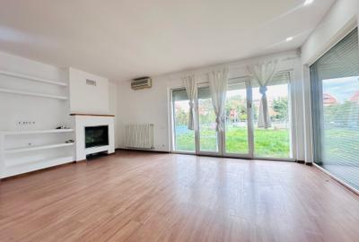 Duplex cu 6 camere cu Canalizare în Central - 2