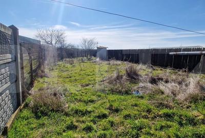 Casă cu 2 camere decomandat cu Teren 748 Mp în Ghercești - 1