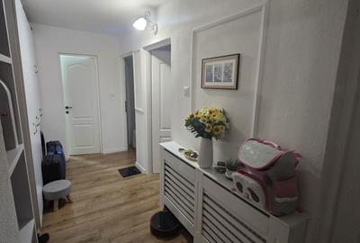 Apartament cu 3 camere decomandat în Sud - 5