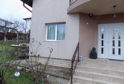 Casă cu 5 camere în Central - 1