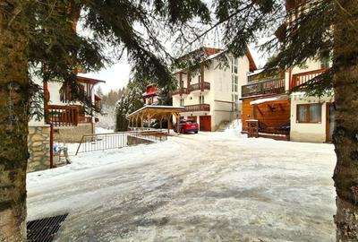 Comision 0 - Apartament în vilă, spațios, priveliște spre cabana Postăvaru - 1