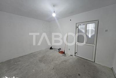 Casă cu 3 camere cu Canalizare în Central - 7