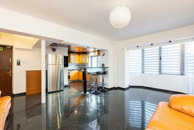 I De vanzare I 3 camere I Decebal stradal I et. 1, ideal investitie I I De vanzare I 3 camere I Decebal stradal I et. 1, ideal investitie I - 2