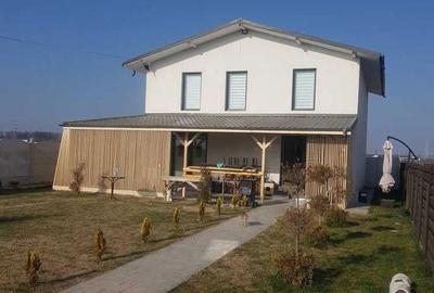 Casă cu 4 camere în Bâcu - 3