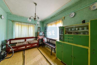 Casă cu 5 camere cu Teren 2594 Mp în Sic - 13