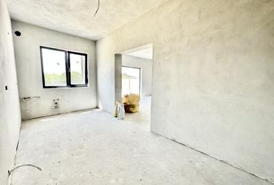 Duplex cu 4 camere cu Canalizare în Moșnița Nouă - 9