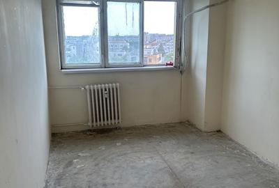 Apartament cu 3 camere decomandat în Nicolae Titulescu - 2