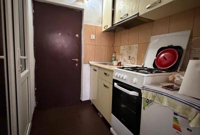 Garsonieră nedecomandată, mobilată în - 5