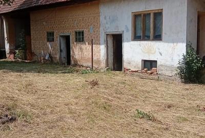 Casă cu 5 camere în Hârseni - 1