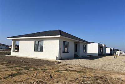 Casă cu 4 camere cu Teren 500 Mp în Sântandrei