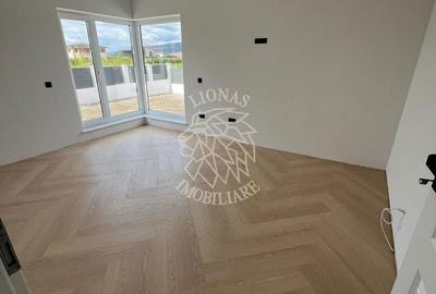 Casă cu 4 camere cu Teren 500 Mp în Central - 2