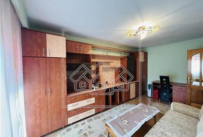 Apartament cu 3 camere decomandat în Valea Aurie - 2