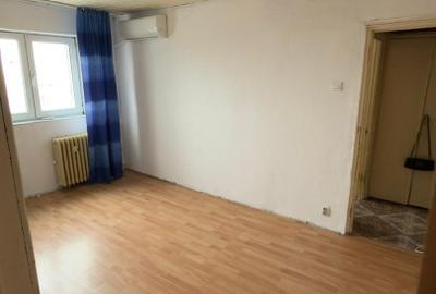 Apartament cu 3 camere semidecomandat în Grivița - 11