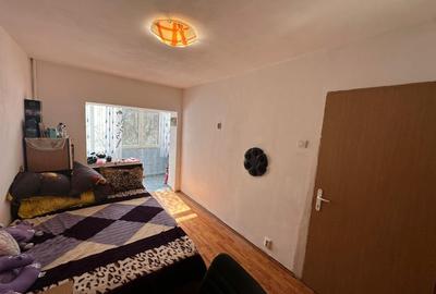 Apartament cu 3 camere decomandat în Aviației - 8