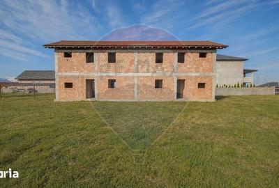 Casă cu 6 camere cu Teren 462 Mp în Sânpetru - 9