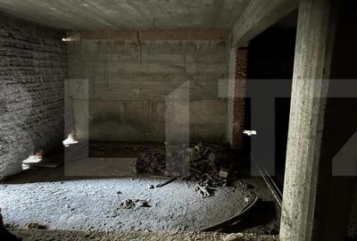 Casa spa?ioasa cu poten?ial imens in inima ora?ulu - 13