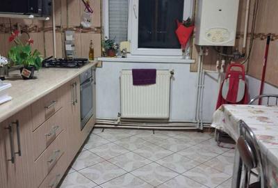 Apartament cu 3 camere decomandat în Viziru 3 - 7