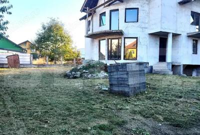 Casa de vanzare, cu 6 camere, 163 mp, zona Cetate - 8