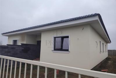 Duplex pe parter - zona in formare - finalizare in primavara - pret accesibil - 3