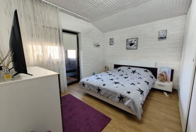 Casă tip duplex – mobilată și utilată – 4 camere, 112 mp utili, 200 mp teren Casă tip duplex – mobilată și utilată – 4 camere, 112 mp utili, 200 mp teren - 12
