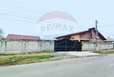Casă individuală cu 7 camere în Bărăitaru