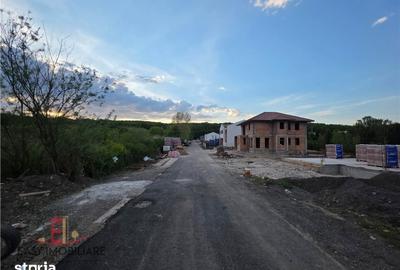 Casă cu 4 camere cu Teren 500 Mp în Livezeni - 7