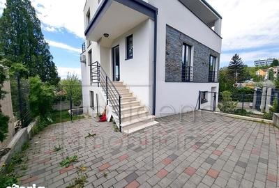 Apartament cu 3 camere în Gruia - 17