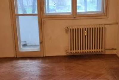 Apartament cu 3 camere semidecomandat în Titan - 2