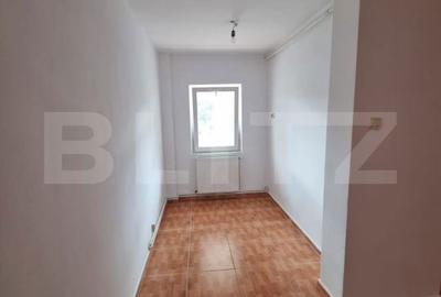 Spațiu comercial, de 55 mp, în Astra