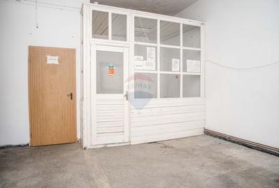 Spatiu comercial de 158 mp de vanzare in Roman - 14