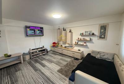 Apartament cu 3 camere semidecomandat în CFR - 2