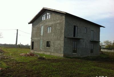 Casă în Redea - 1