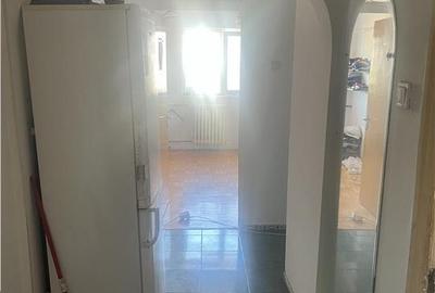 Apartament cu 4 camere decomandat în Tei - 5