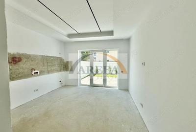 Casă cu 6 camere cu Teren 434 Mp în Central