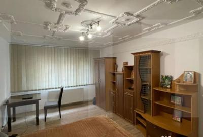 Apartament cu 4 camere semidecomandat în Lipovei - 3