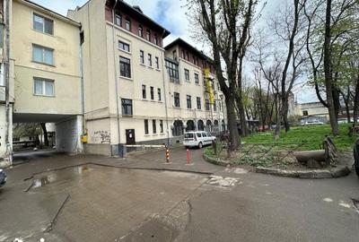 Spațiu comercial, de 13 mp, în Central - 10