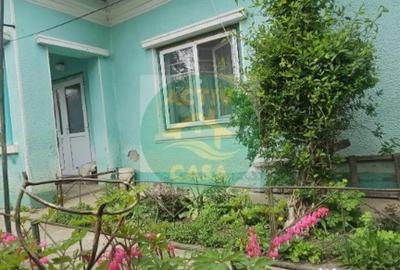 Casă cu 4 camere cu Teren 480 Mp în Central