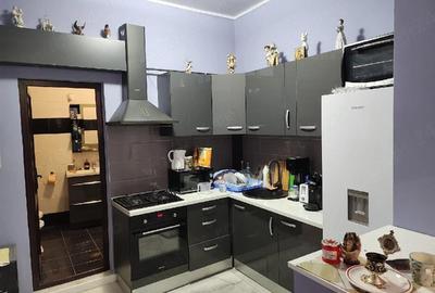 Casă cu 2 camere cu Teren 125 Mp în Școlilor