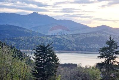 Teren cu vedere la Muntele Ceahlau - 1