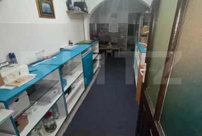 Casă cu 7 camere cu Teren 460 Mp în Olimpia-Stadion - 1