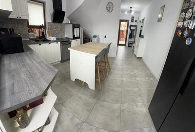 CASA DEOSEBITA 4 CAMERE, CRISTIAN - 4