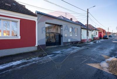 Casă cu 4 camere cu Teren 390 Mp în Satu Nou - 20