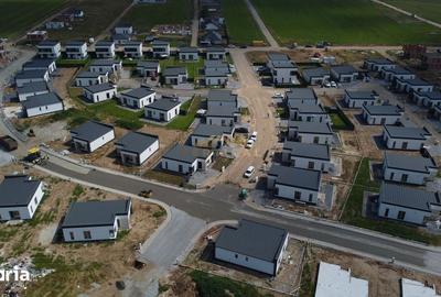 Casă cu 4 camere cu Teren 323 Mp în Vidra - 2