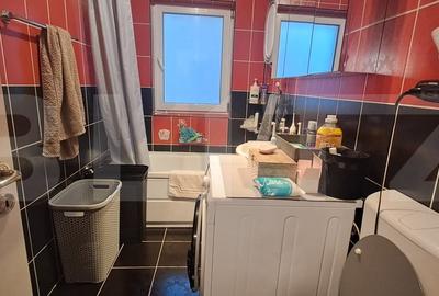 Apartament cu 2 cam, 52 mp, etajul 2, cu balcon si parcare, in zona Florilor - 9