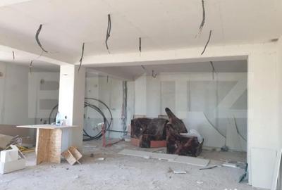 Casă cu 7 camere cu Teren 1000 Mp în Central - 13