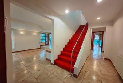 Casă individuală cu 5 camere cu Canalizare în Central - 6