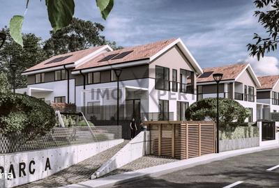 Casă cu 4 camere în Central