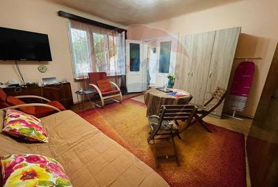 Casa de 35 mp, renovabila, intr-o zona centrala din Turda