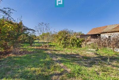 Teren intravilan de 1363 mp in Mandruloc - 2