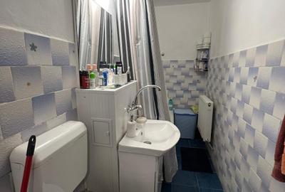 De vânzare – Apartament 2 camere, decomandat, 55 mp, etaj 4/4 – 57500 € negociab De vânzare – Apartament 2 camere, decomandat, 55 mp, etaj 4/4 – 57500 € negociab - 3